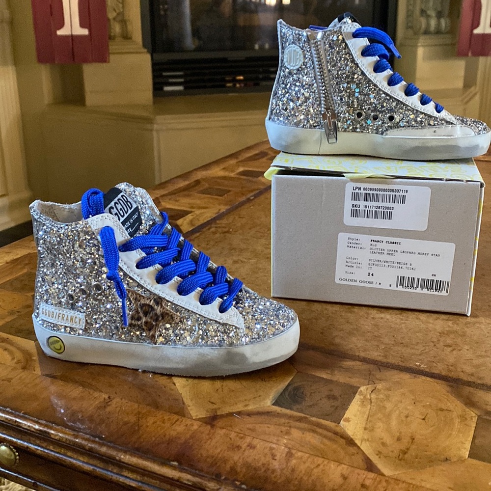 GIRLS AUTHENTIC GOLDEN GOOSE GGDB/Francy, new. Never worn. EU 24 for kid/girls.